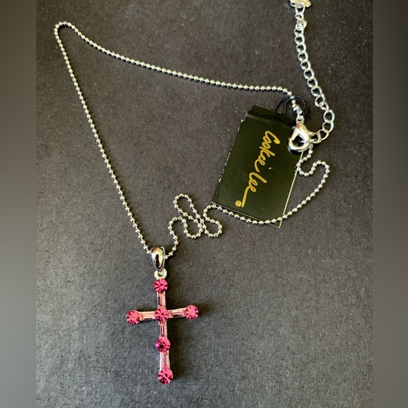 Cookie Lee pink cross necklace. - Picture 2 of 6